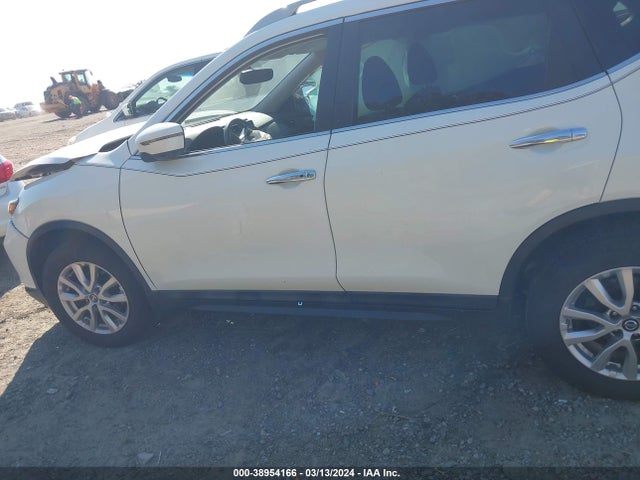 Nissan ROGUE SV 2017 5N1AT2MV7HC872761 Image 14