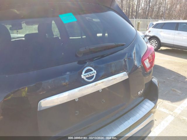5N1DR2MN4JC665522 Nissan Pathfinder Sv