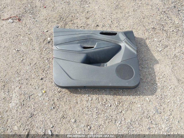 1FMCU0GD0KUA53038 Ford ESCAPE SE