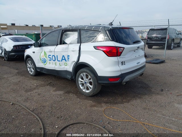 1FMCU0GD0KUA53038 Ford ESCAPE SE