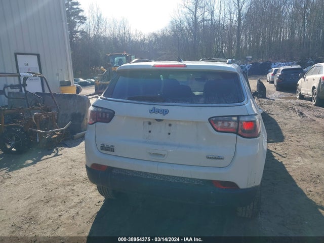 Jeep Compass Latitude 4x4 2019 3C4NJDBB0KT847485 Image 16