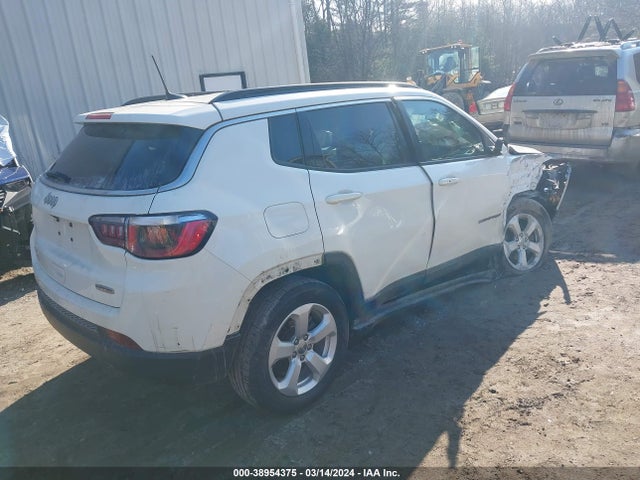 Jeep Compass Latitude 4x4 2019 3C4NJDBB0KT847485 Image 4