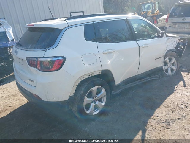 Jeep Compass Latitude 4x4 2019 3C4NJDBB0KT847485 Image 6