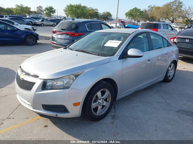 Chevrolet CRUZE LT 2014 1G1PC5SB5E7210179 Image 2