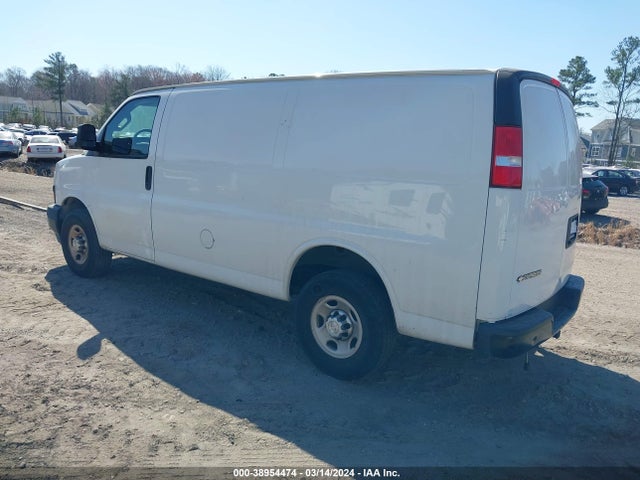 Chevrolet Express 2500 Work Van 2019 1GCWGAFP4K1323433 Image 3