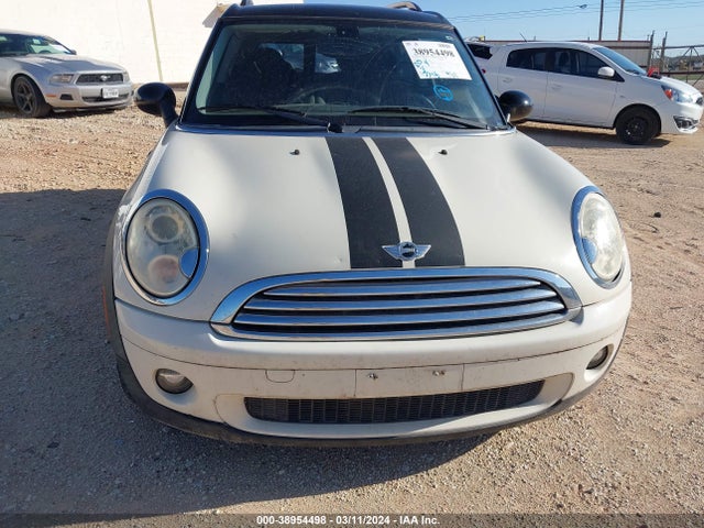 2010 MINI COOPER CLUBMAN WMWML3C52ATX36582 Photo 5