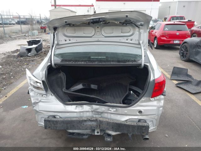 5YFBURHE3KP873087 Toyota COROLLA SE