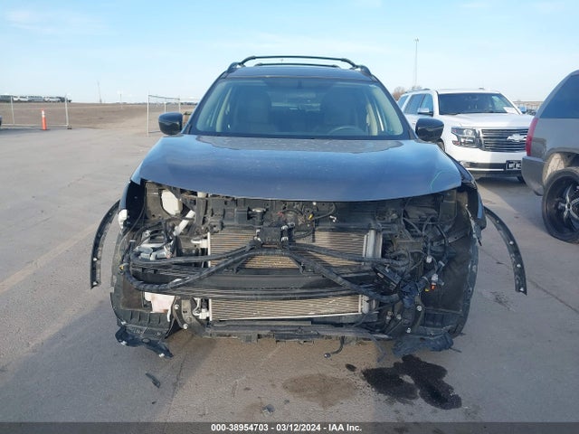 Nissan ROGUE SV 2018 5N1AT2MVXJC719913 Image 12