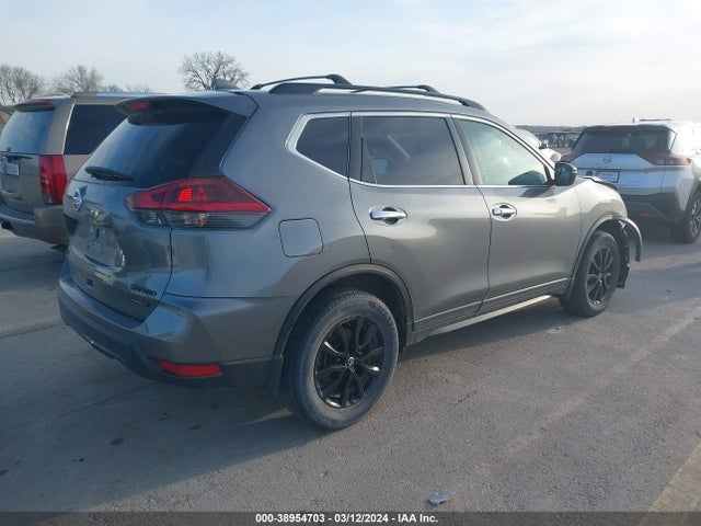 Nissan ROGUE SV 2018 5N1AT2MVXJC719913 Image 4