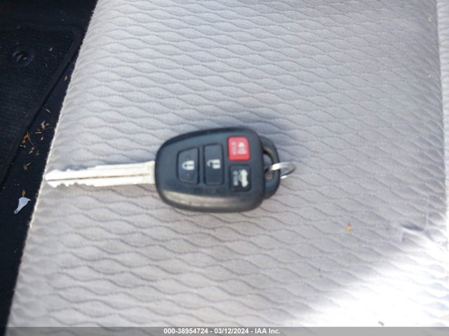 Toyota Corolla Le Eco 2014 5YFBPRHE2EP028193 Image 11