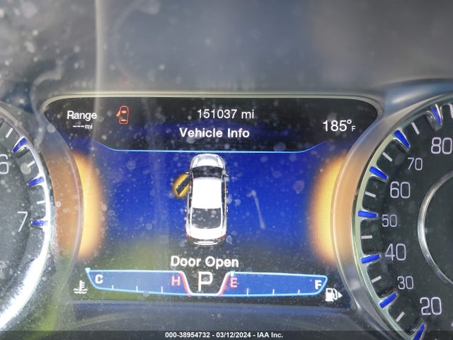 Chrysler 200 C 2015 1C3CCCCB1FN623632 Image 7
