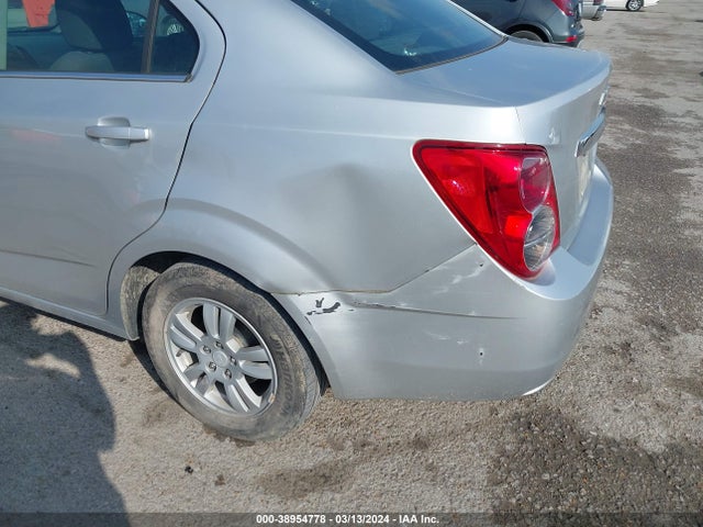 Chevrolet Sonic Lt Auto 2014 1G1JC5SH5E4243274 Image 6