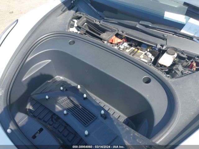 2022 TESLA MODEL 3 5YJ3E1EB2NF110930 Photo 9