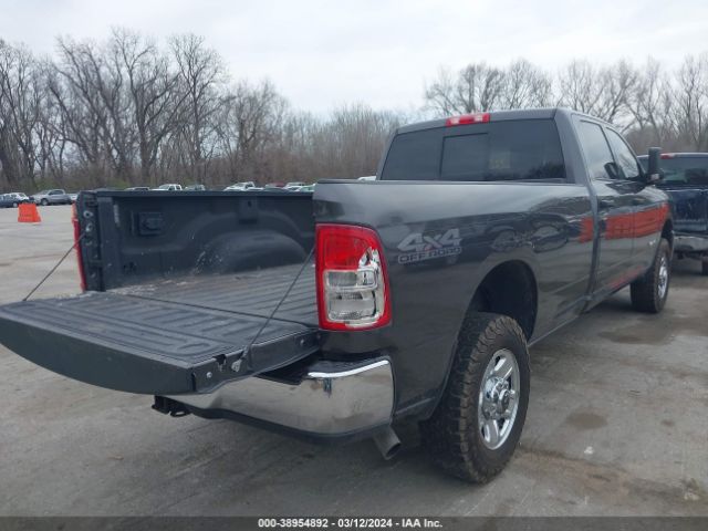 3C6UR5HJ3LG146126 RAM 2500 Tradesman  4x4 8' Box