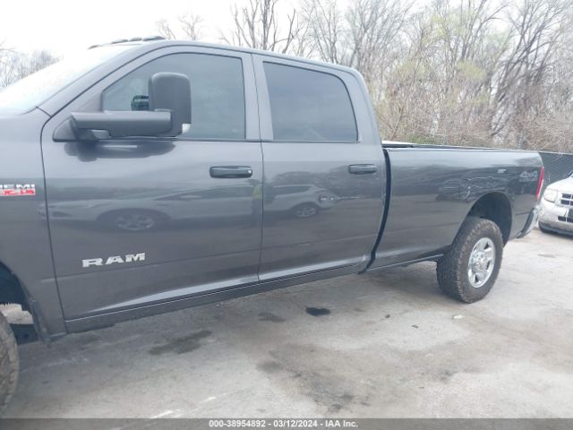 3C6UR5HJ3LG146126 RAM 2500 Tradesman  4x4 8' Box
