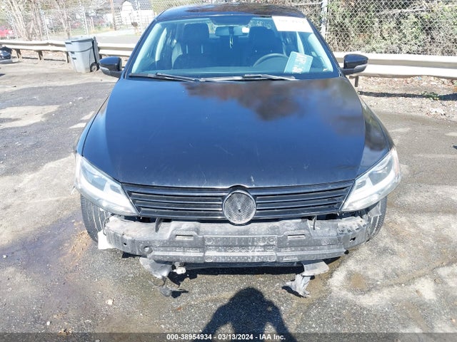 3VWD17AJ2EM365358 Volkswagen Jetta 1.8t Se
