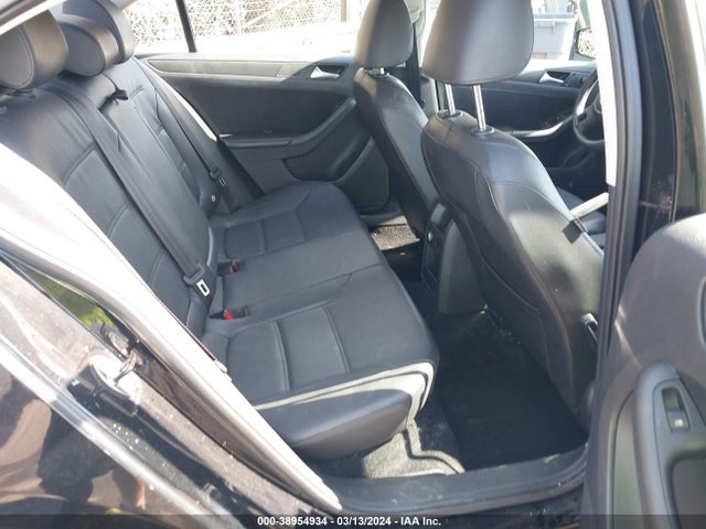 3VWD17AJ2EM365358 Volkswagen Jetta 1.8t Se