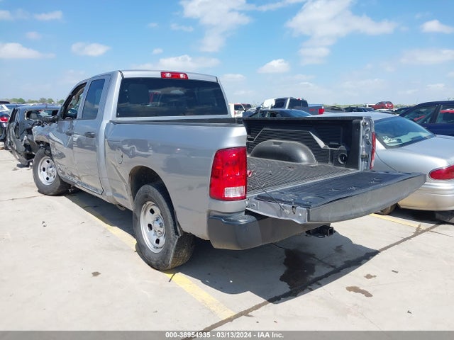 1C6RR6FT2LS128516 RAM 1500 Classic Tradesman Quad Cab 4x2 6'4 Box
