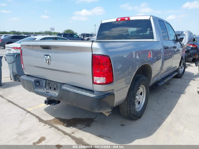 1C6RR6FT2LS128516 RAM 1500 Classic Tradesman Quad Cab 4x2 6'4 Box