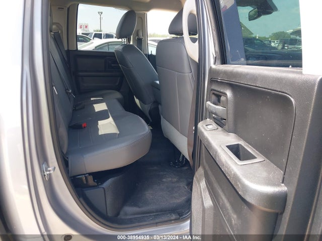 1C6RR6FT2LS128516 RAM 1500 Classic Tradesman Quad Cab 4x2 6'4 Box