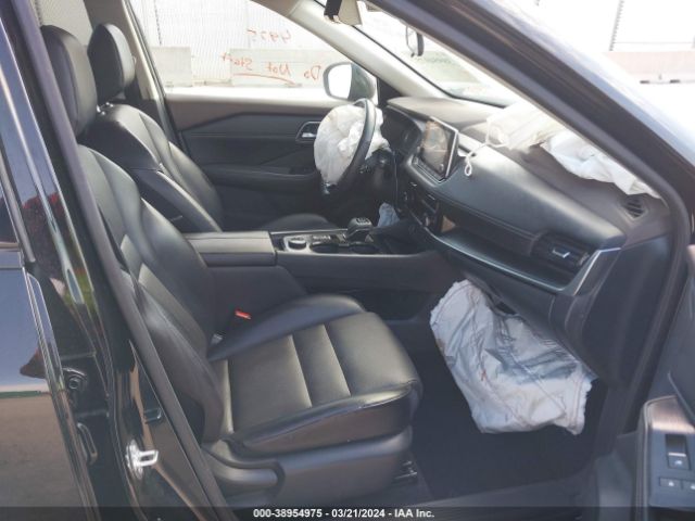 5N1AT3BB9MC842282 Nissan Rogue Sv Intelligent Awd