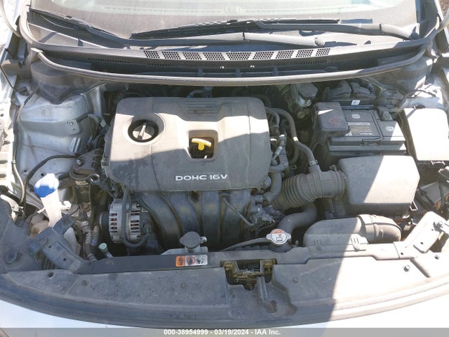 KIA FORTE LX 2017 3KPFK4A72HE116763 Image 10