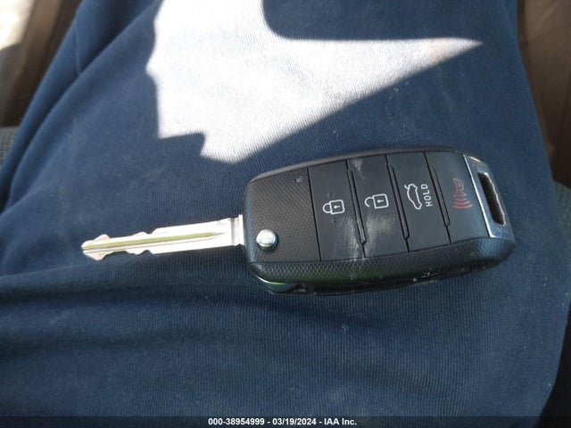 KIA FORTE LX 2017 3KPFK4A72HE116763 Image 11