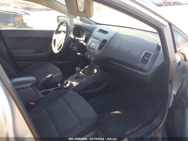KIA FORTE LX 2017 3KPFK4A72HE116763 Image 5