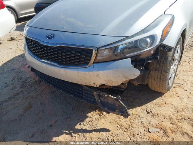 KIA FORTE LX 2017 3KPFK4A72HE116763 Image 6
