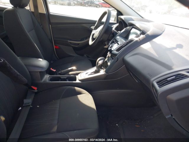 1FADP3H28JL266263 Ford FOCUS SEL