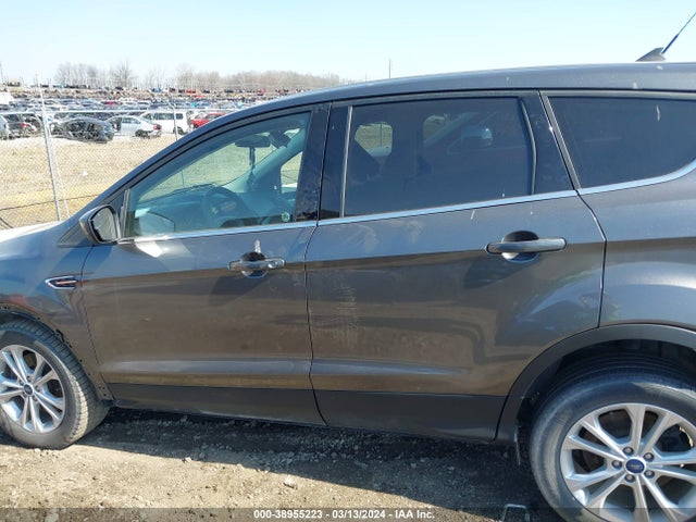Ford ESCAPE SE 2019 1FMCU9GD1KUA11238 Image 14