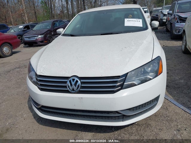 1VWAS7A38EC101354 Volkswagen Passat 1.8t S