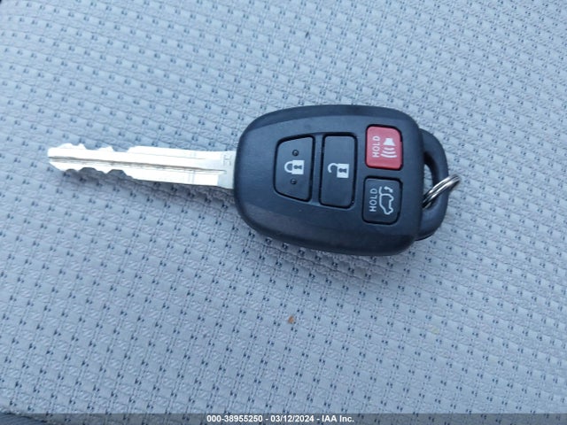 Toyota Rav4 Xle 2016 2T3RFREV8GW440360 Image 11