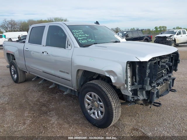 2015 1GC1KWE83FF552954 main image
