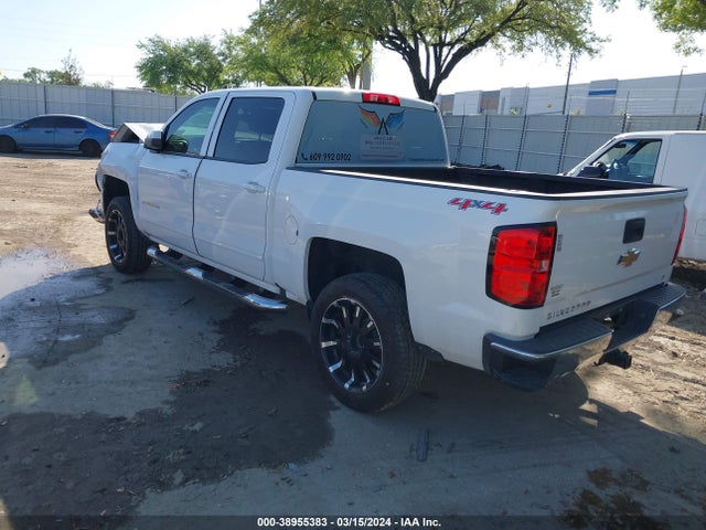 Chevrolet Silverado 1500 1lt 2017 3GCUKREC1HG456681 Image 3