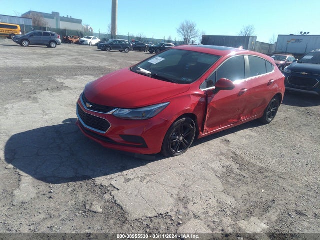 Chevrolet Cruze Lt Auto 2018 3G1BE6SM0JS565140 Image 2