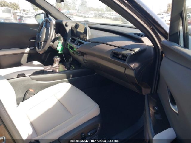 JTHX6JBH1R2175993 Lexus UX 250H