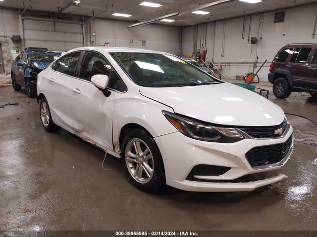 Chevrolet Cruze Lt Auto 2018 1G1BE5SM3J7126071 main image