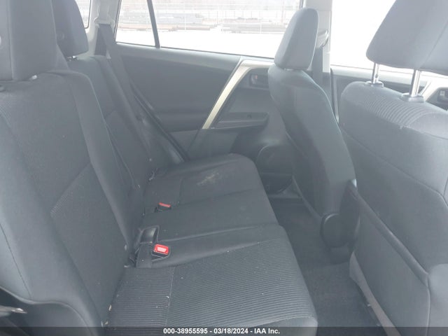 Toyota RAV4 LE 2015 2T3ZFREV4FW202567 Image 8