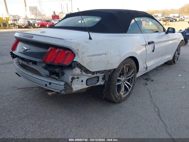 Ford Mustang Ecoboost Premium 2016 1FATP8UH9G5318869 Image 18