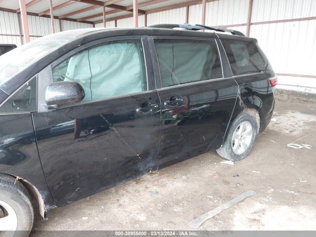 Toyota Sienna Le 8 Passenger 2018 5TDKZ3DC1JS947468 Image 6