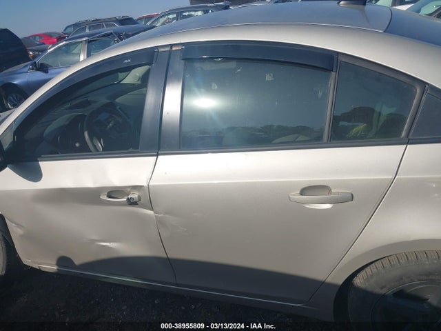 Chevrolet Cruze Ls Auto 2014 1G1PA5SH7E7175445 Image 14
