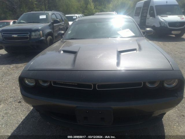 2C3CDZAGXGH200895 Dodge Challenger Sxt