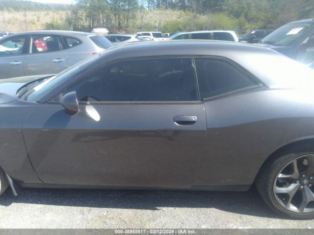 2C3CDZAGXGH200895 Dodge Challenger Sxt