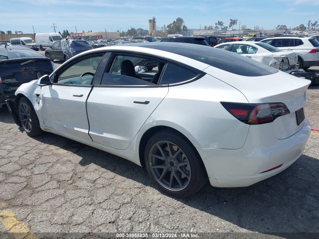 5YJ3E1EA2MF076137 Tesla Model 3 Standard Range Plus Rear-wheel Drive