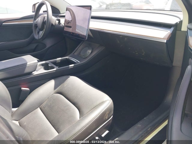 5YJ3E1EA2MF076137 Tesla Model 3 Standard Range Plus Rear-wheel Drive