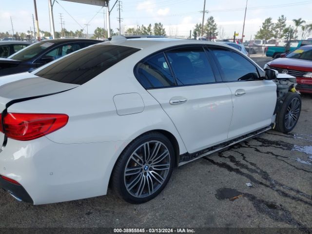 WBAJE5C32HG913562 BMW 540I