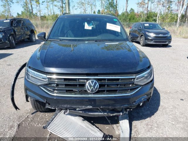 3VVCB7AX9PM032918 Volkswagen Tiguan 2.0t Se R-line Black