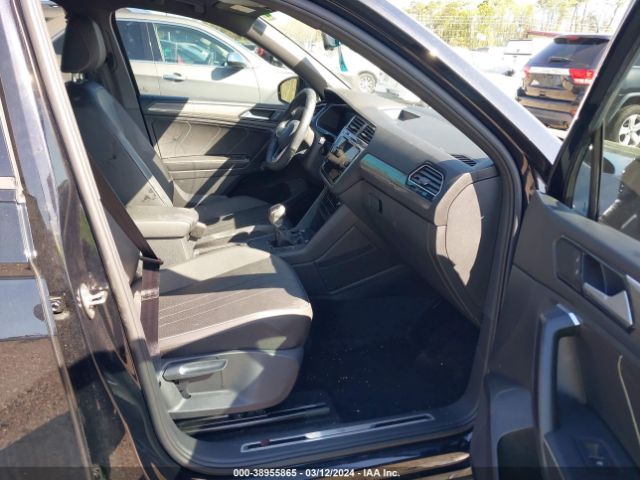 3VVCB7AX9PM032918 Volkswagen Tiguan 2.0t Se R-line Black
