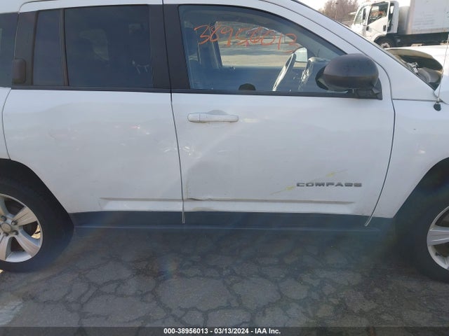 1C4NJCBA6ED718999 Jeep Compass Sport